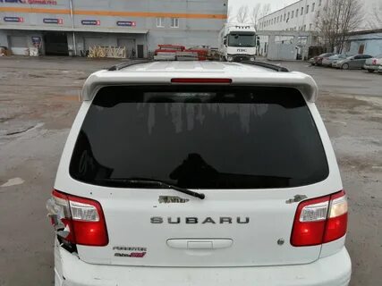 Крышки багажников субару