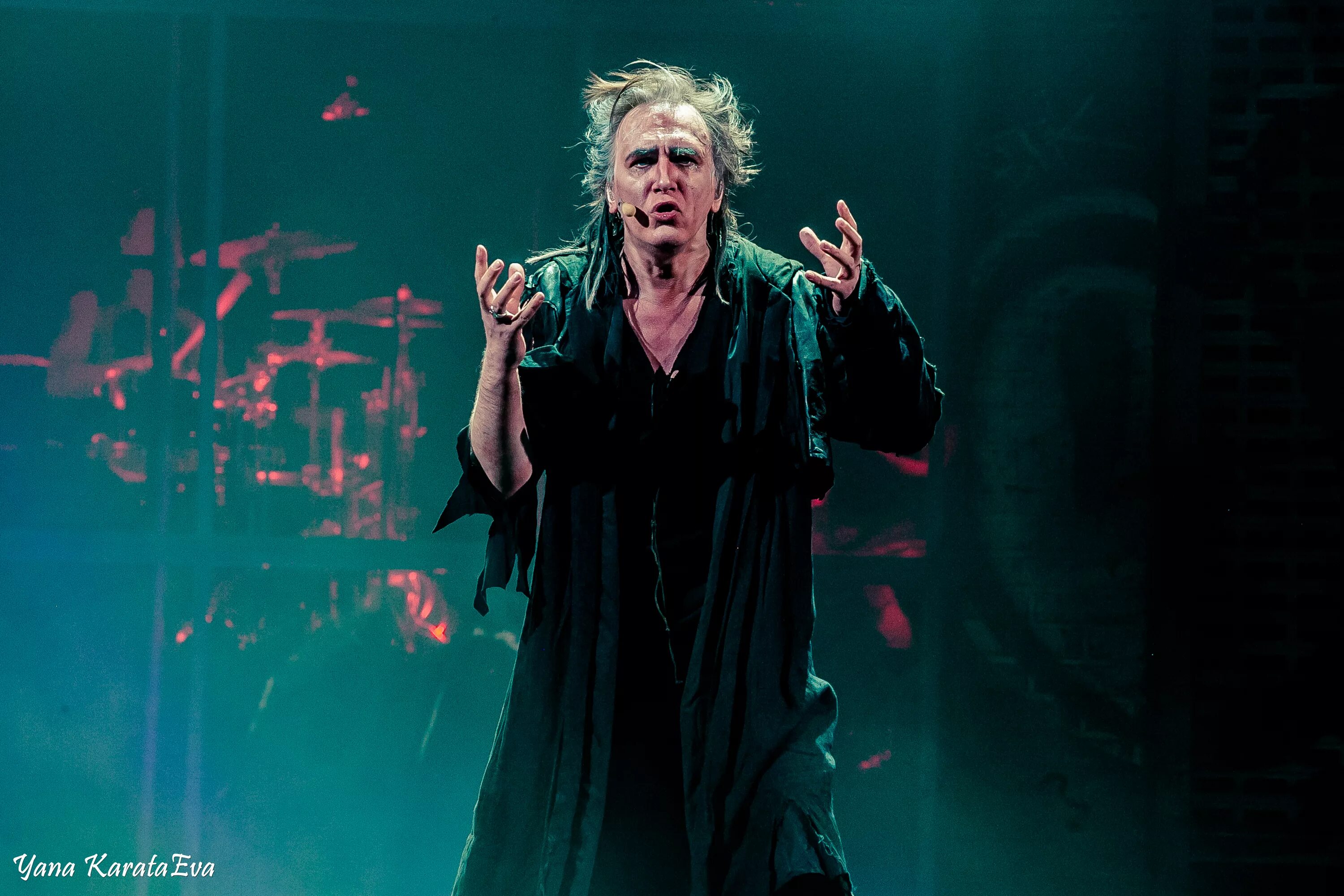 Михаил горшенев мюзикл тодд. Суини тодд мюзикл король и шут. Король и шут рок опера тодд. Рок опера тодд горшенёв. Михаил горшенев мюзикл тодд.