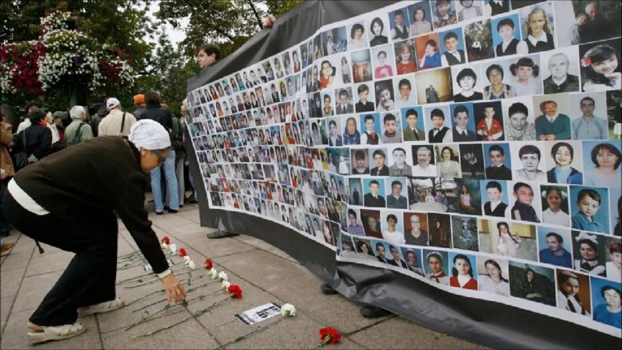 Детям о беслане видеоролик. Дети беслана 1 сентября 2004. Детям о беслане видеоролик. Трагедия в беслане 1. Классный час трагедия.