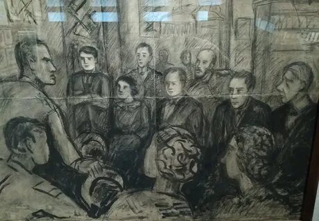 Справа на картине