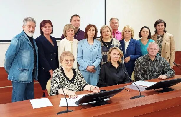 парлюк екатерина петровна ргау. физико химический факультет мгу. 141. кгэу диссовет. правительство ивановской области.