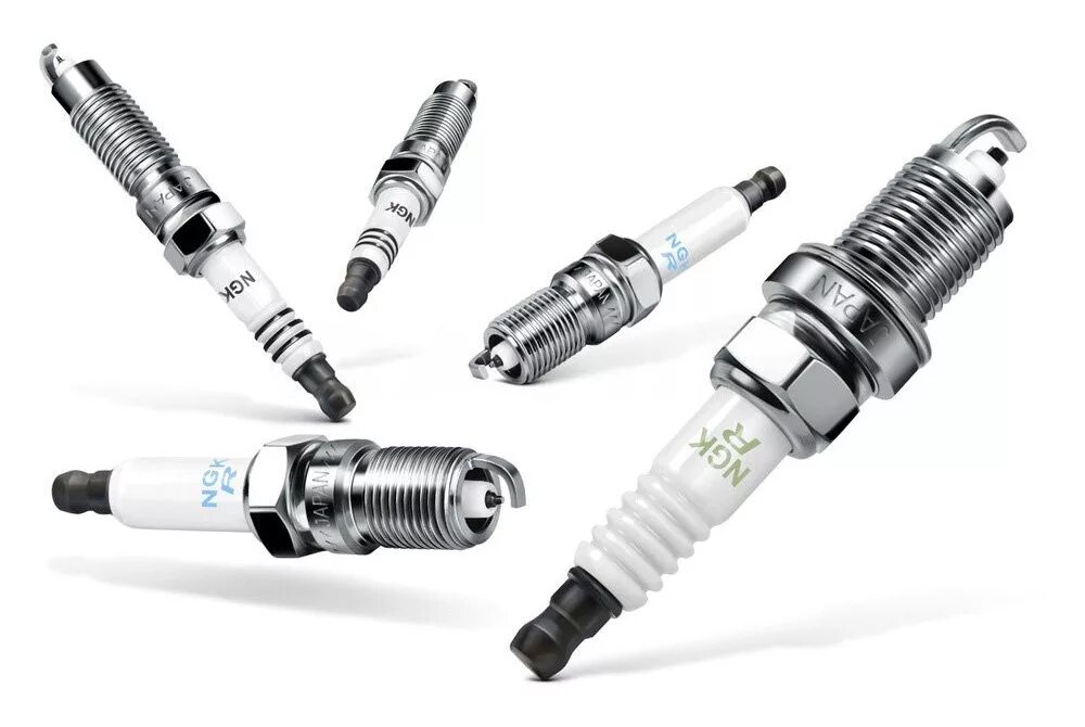 Купить свечи зажигания в красноярске. NGK Spark Plugs свечи зажигания. NGK 4559 tr5b-13. NGK bpr7hs-10. НЖК 7822 свечи зажигания.