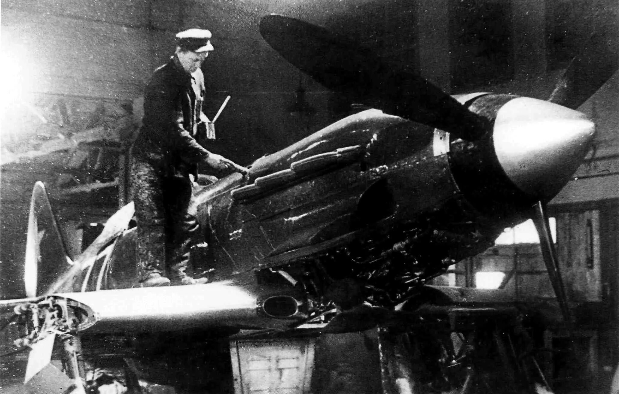 И-16 (цкб-12) «истребитель шестнадцатый». Чкаловский завод. Су 34. Чкалов на и 16. Новосибирск авиазавод им чкалова.