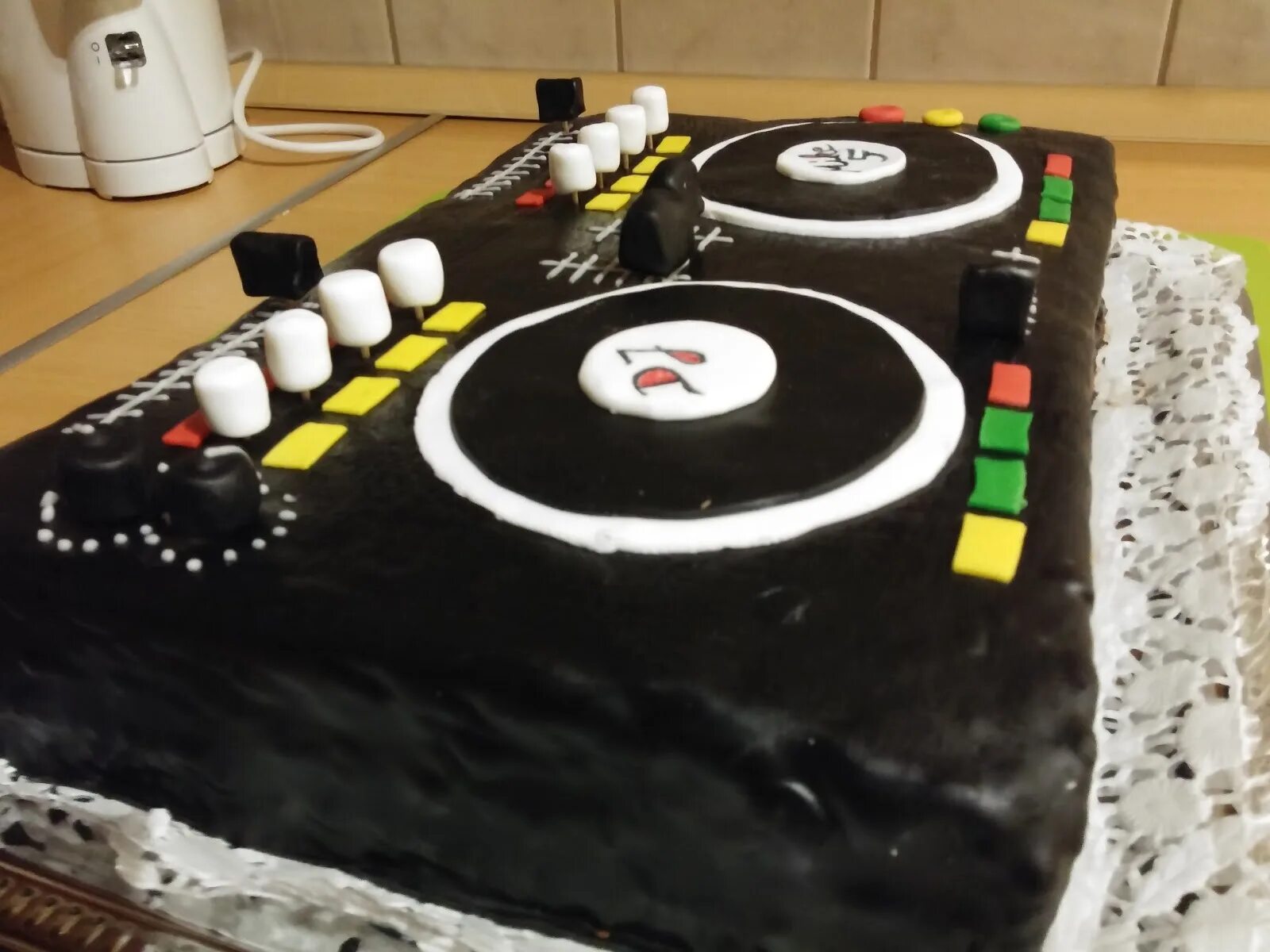 Торт для диджея на день рождения. Торт для диджея. Торт для диджея. Торт для диджея на день рождения. Торт для диджея.