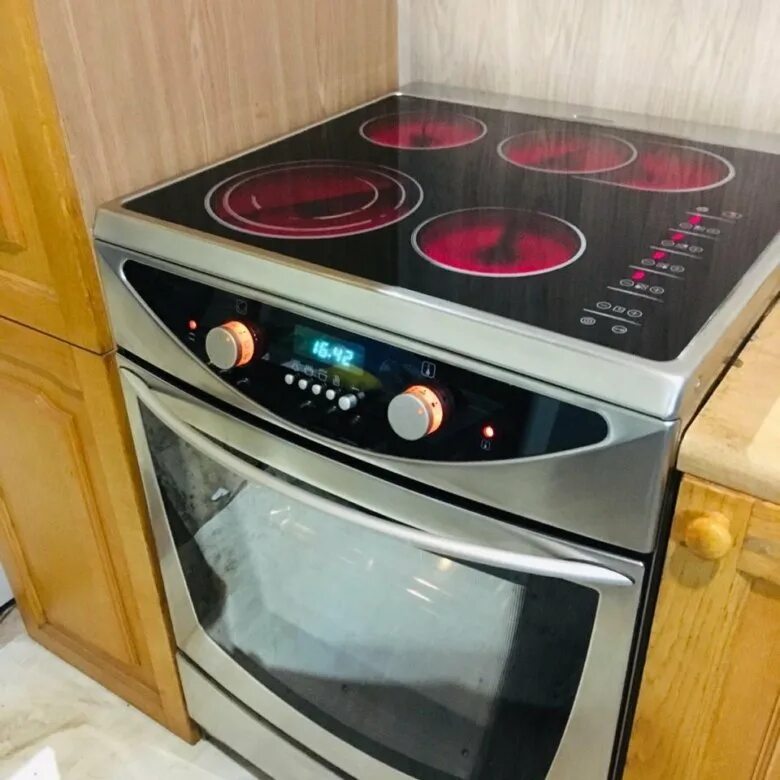 Плита сенсорная "Gorenje EC 7969b". Плита сенсорная "Gorenje Pininfarina hec 50ep. Плита сенсорная "Gorenje Pininfarina нес 50ep". Сенсорная плита Vitek 86. Плита с духовкой bosch