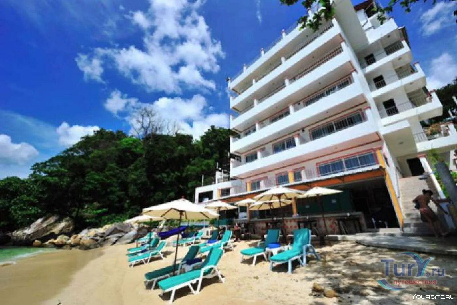 Tri trang beach resort 4. Пляж три транг пхукет. Пляж три транг пхукет. Тайланд отель три транг. Три транг.