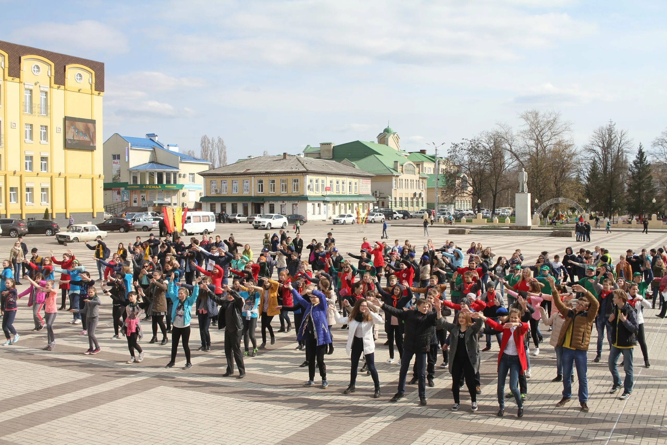 Прогноз погоды в борисоглебске на 10 дней. Вокзальная площадь Борисоглебск. Борисоглебск население 2022. Население Борисоглебска Воронежской области. Борисоглебск достопримечательности.