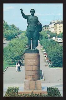 Памятники кирова годы