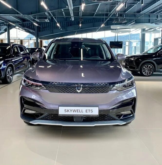 Скайвелл электромобиль. Skywell et5 электромобиль. Кроссовер skywell et5. Skywell электромобиль сидан. Skywell et5 электромобиль.