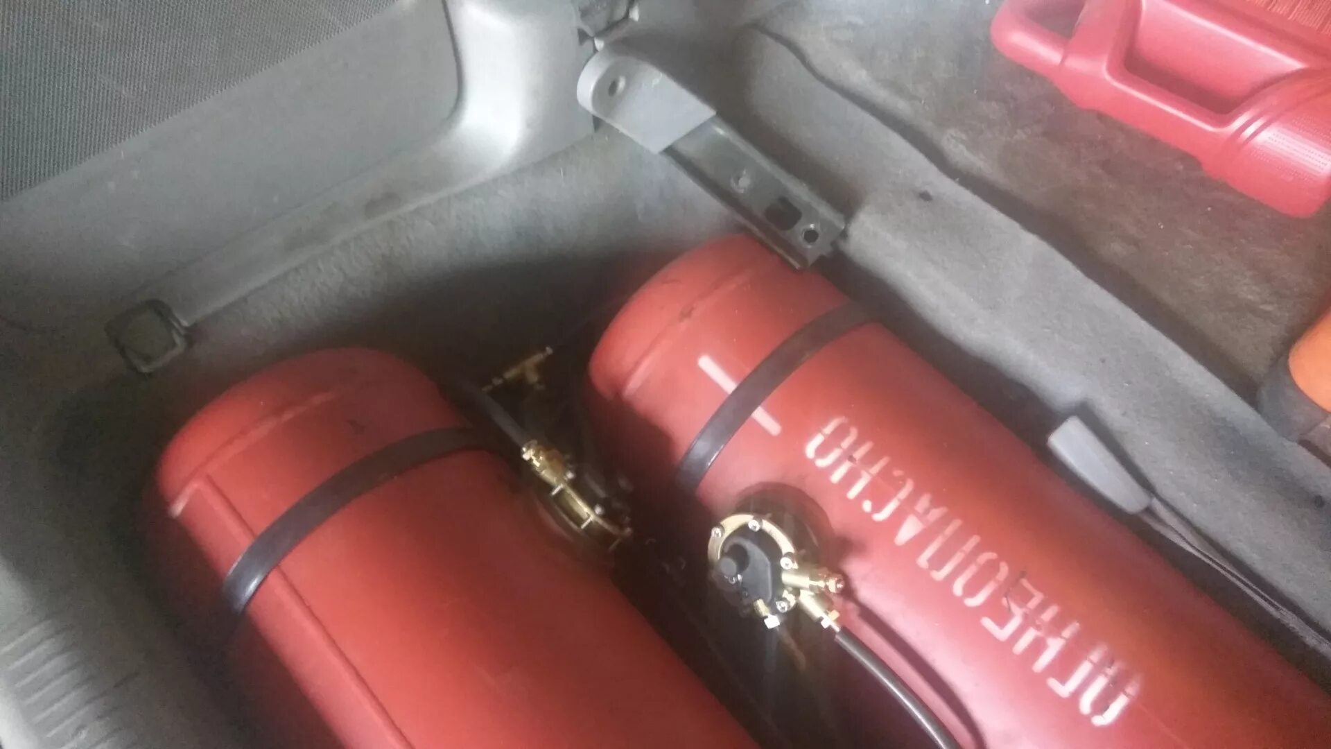 Гбо мазда демио. Газобаллонное оборудование на мазду бонго 4. Мазда mpv гбо. Гбо на мазду 323. Установка гбо мазда 5.