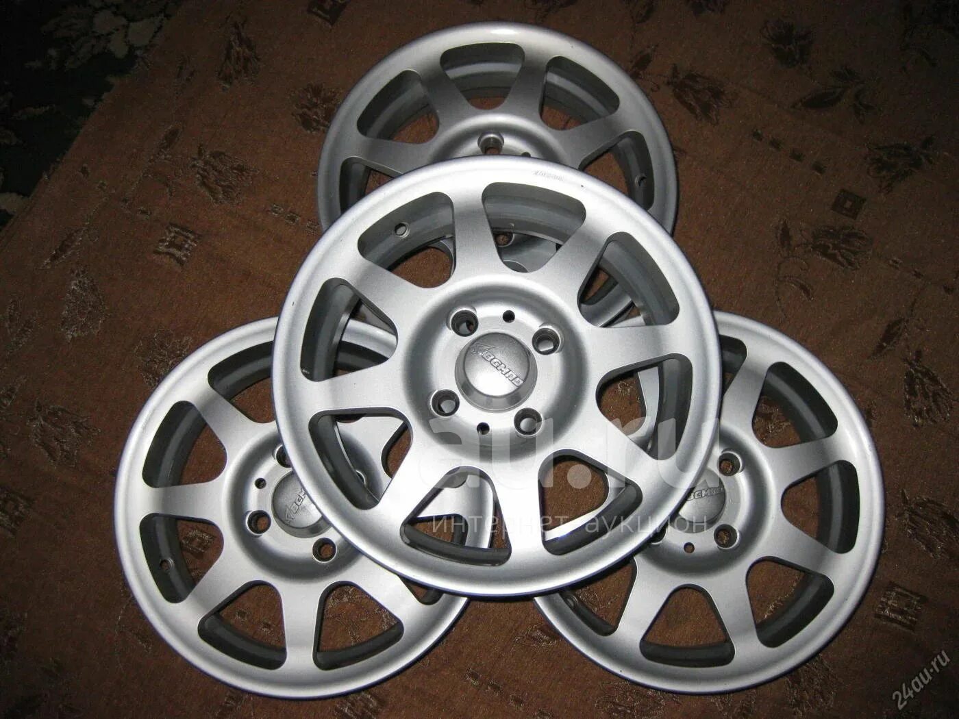 Диски фиат 4х98. Диски melber r16. Диски saca jazz r13. Всмпо r13 4x98 альфа. R13 4x98.