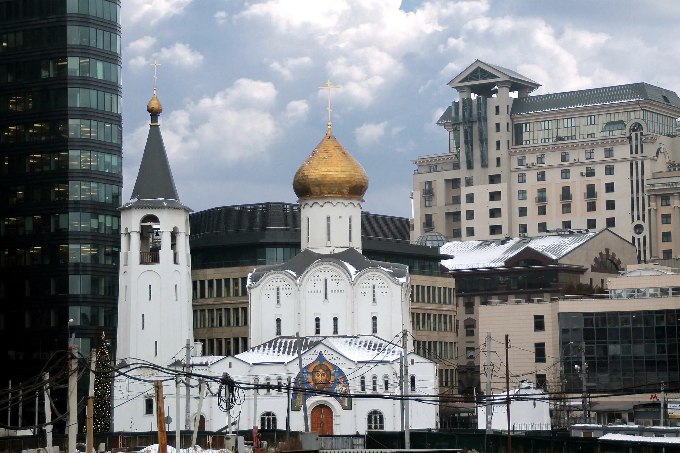 Церковь василия кесарийского в москве. Храм василия великого в тверской ямской слободе. Москва. Храм на тверской улице в москве. Хор церковь василия кесарийского.