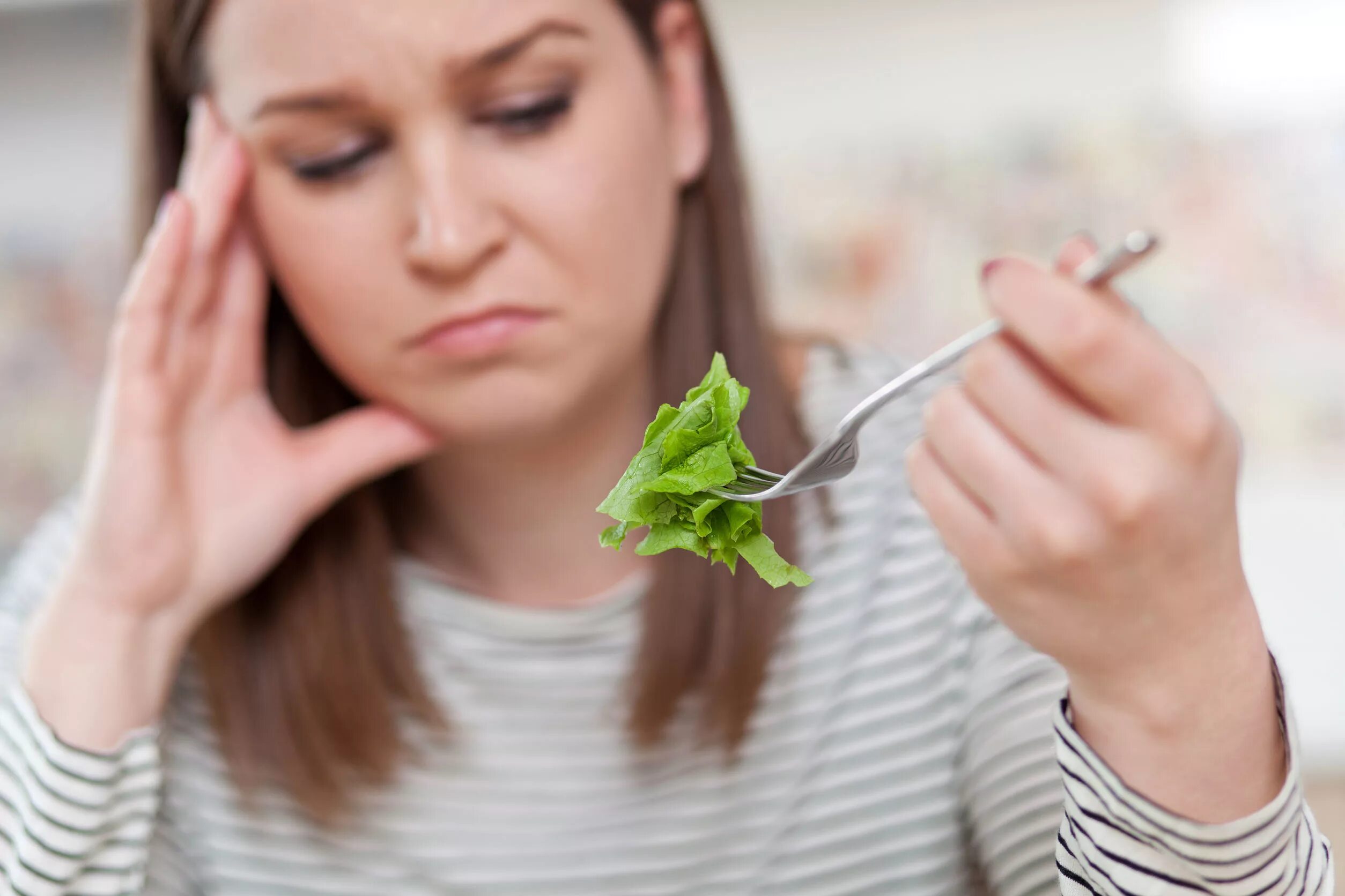 Ухудшение аппетита. Невкусная еда. Отвращение к еде. Снижение аппетита. Снижение голода