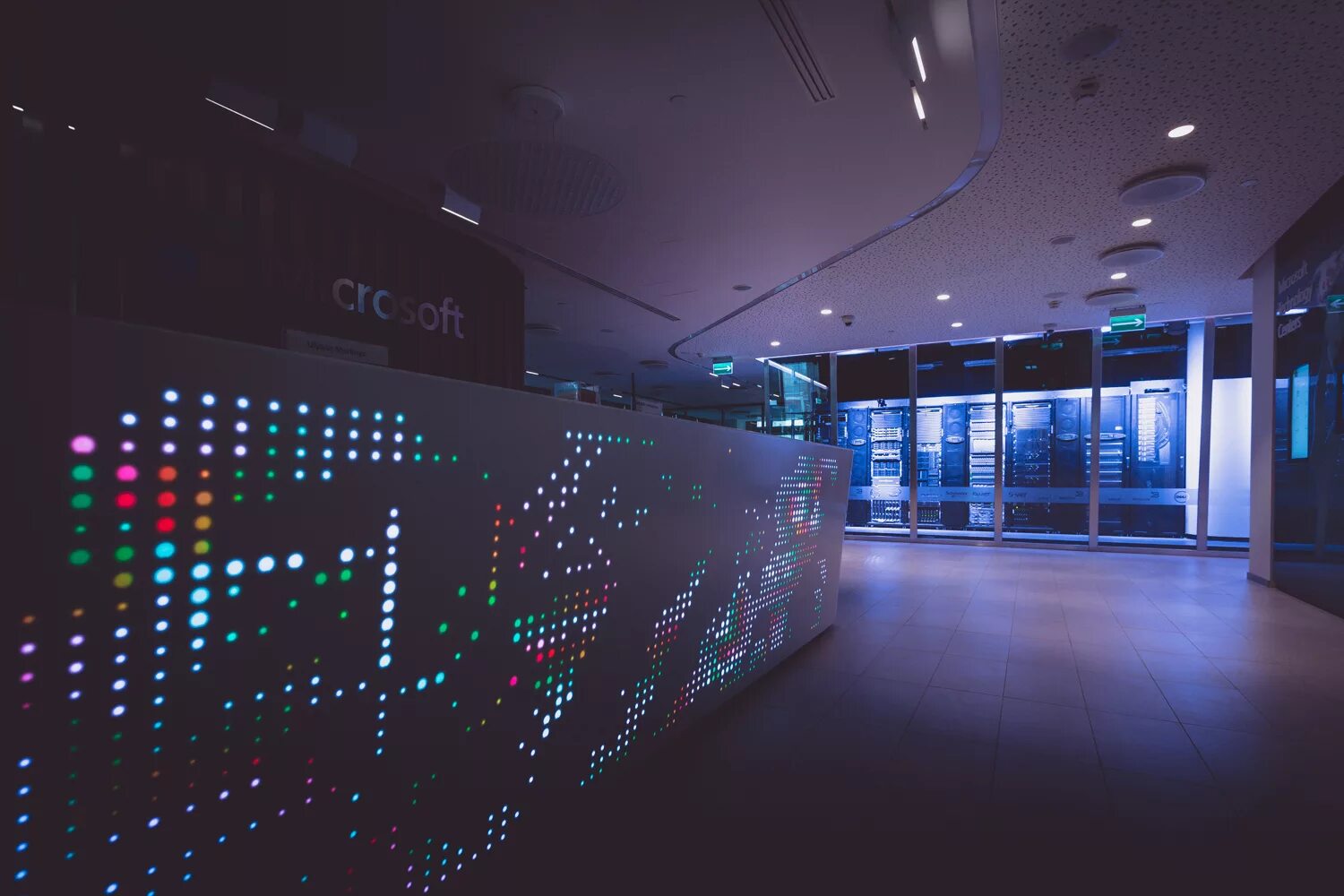 Центры microsoft. Офис microsoft в москве. microsoft technology center белорусская. цифровой интерьер. дизайн центр.