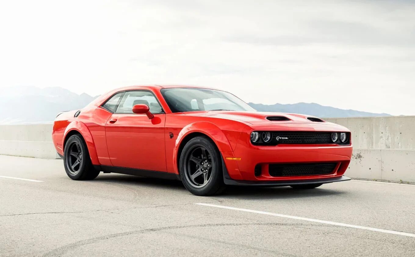 Dodge challenger rt. Dodge challenger rt 2015. Додж челленджер хелкат 2019. Додж сколько лошадиных сил. Додж сколько лошадиных сил.