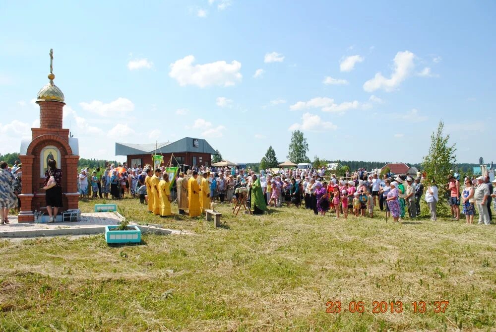 Погода сарс октябрьский район на 10. Посёлок Октябрьский Пермский. П.Сарс Октябрьский район Пермский край. Поселок Сарс Пермский край Октябрьский район. Храм Сергия Радонежского Октябрьский Пермский край.