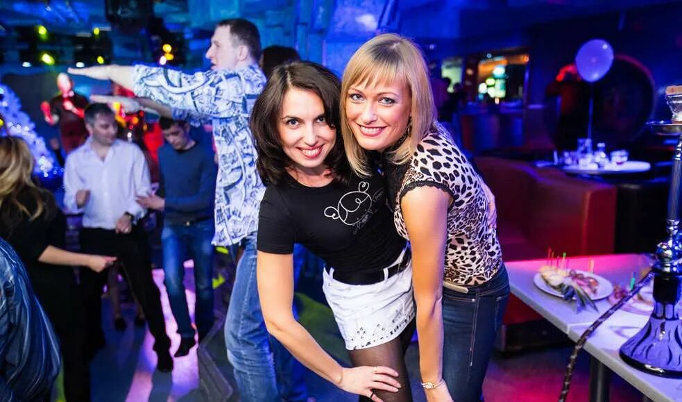 Питер ночная жизнь. Ночной клуб в москве. Фотоотчеты ночных клубов москвы. Девушки санкт-петербурга. Клуб для девушек спб.