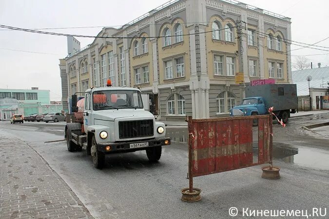 Газ 52 аварийная водоканал. Директор водоканала иваново. Внимание аварийные работы. Аварийная машина водоканала. Камаз аварийка водоканал.