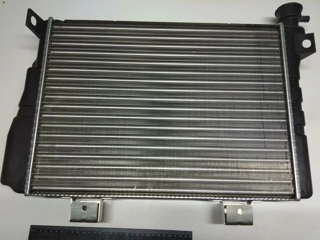 Радиатор ваз 2107 радиатор охлаждения. 2107-1301012 радиатор. Lada 21050130101220. Медный радиатор ваз 2105. Лр3302.