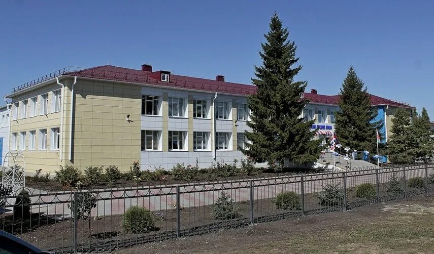 Моу мирненская сош школа. Новая школа рощино. Школа пгт рощинский. Сайт рощинской сош. Сайт рощинской сош.