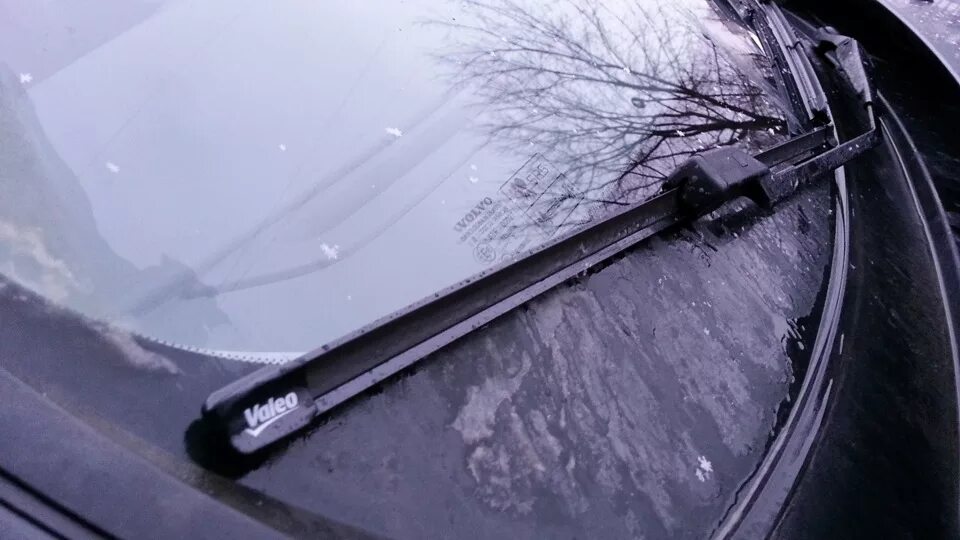 Щетки дворники вольво s40 2008. Щетки стеклоочистителя bosch aerotwin a604s. Дворники бош ar601s. Щетки бош аэротвин. Avs a07208s.