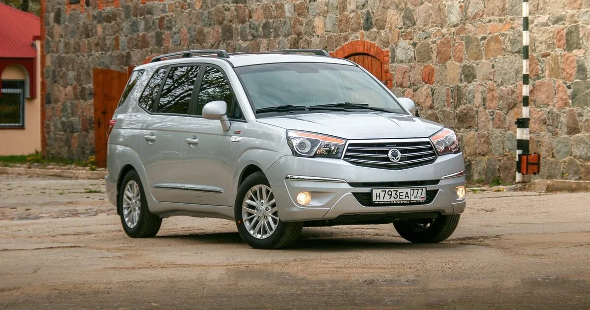 Саньенг Ставик. Санг енг Родиус. SSANGYONG Stavic 2023. SSANGYONG Rodius 2019.