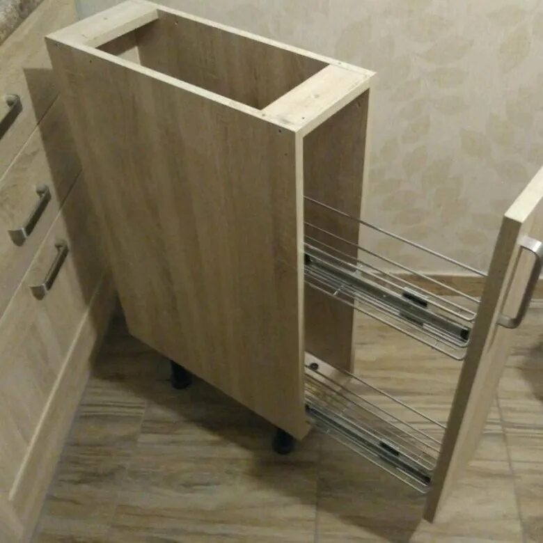 Как вытащить кухонную бутылочницу