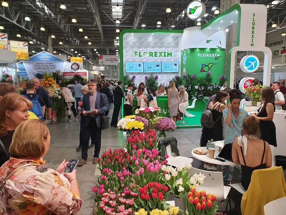 Крокус сейчас в москве выставка. Крокус Экспо цветы. Фловер Экспо 2020. Выставка цветов в Крокус Экспо. Выставка Flowers Expo 2020.