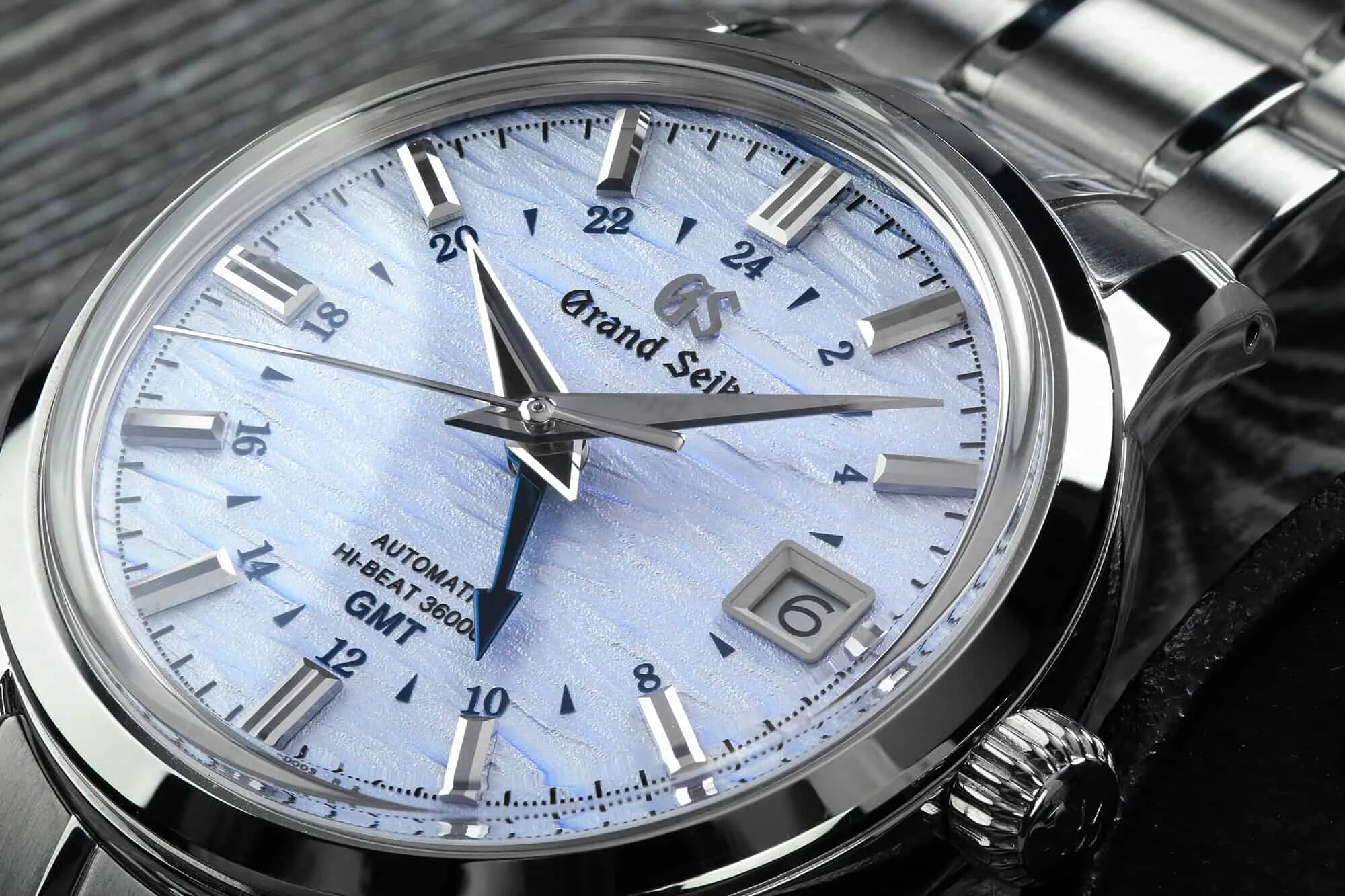 Hand woods часы. Grand seiko sbgj237. Эппл вотч 7. Часы с алиэкспресс. Tag heuer monaco v4.