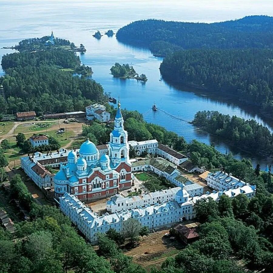 На месте храм находится в