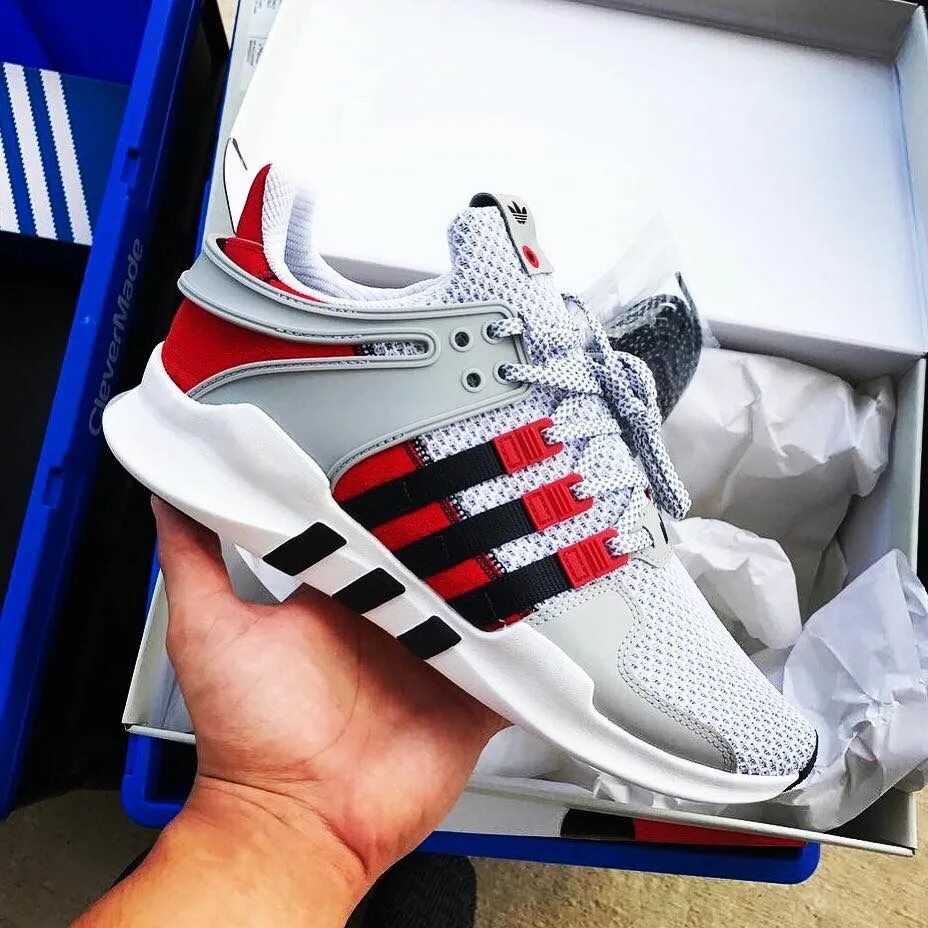 Adidas новые кроссовки. Кроссовки адидас 2021-2022. Кроссы адидас 2022. Кроссовки адидас 2023 2023. Найк адидас кроссовки адида.