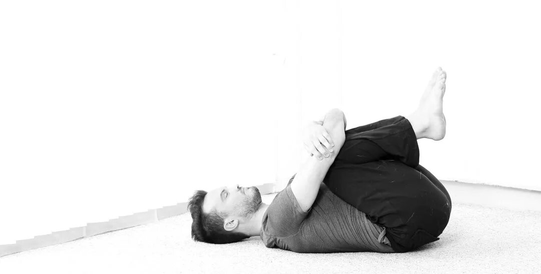 упражнения при паховой грыже. лечебная гимнастика при паховой грыже у мужчин. лфк упражнения после операции паховой грыжи. упражнения для укрепления паховых мышц. зарядка для спины после операции грыжи межпозвонковой.