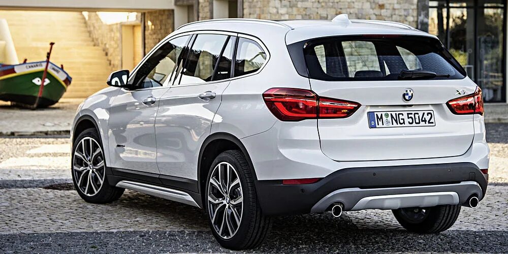 Bmw x3 белая. Бмв х1 f48 рестайлинг. Bmw x1 2016. Х1 дизель f48. Bmw x1 f48.