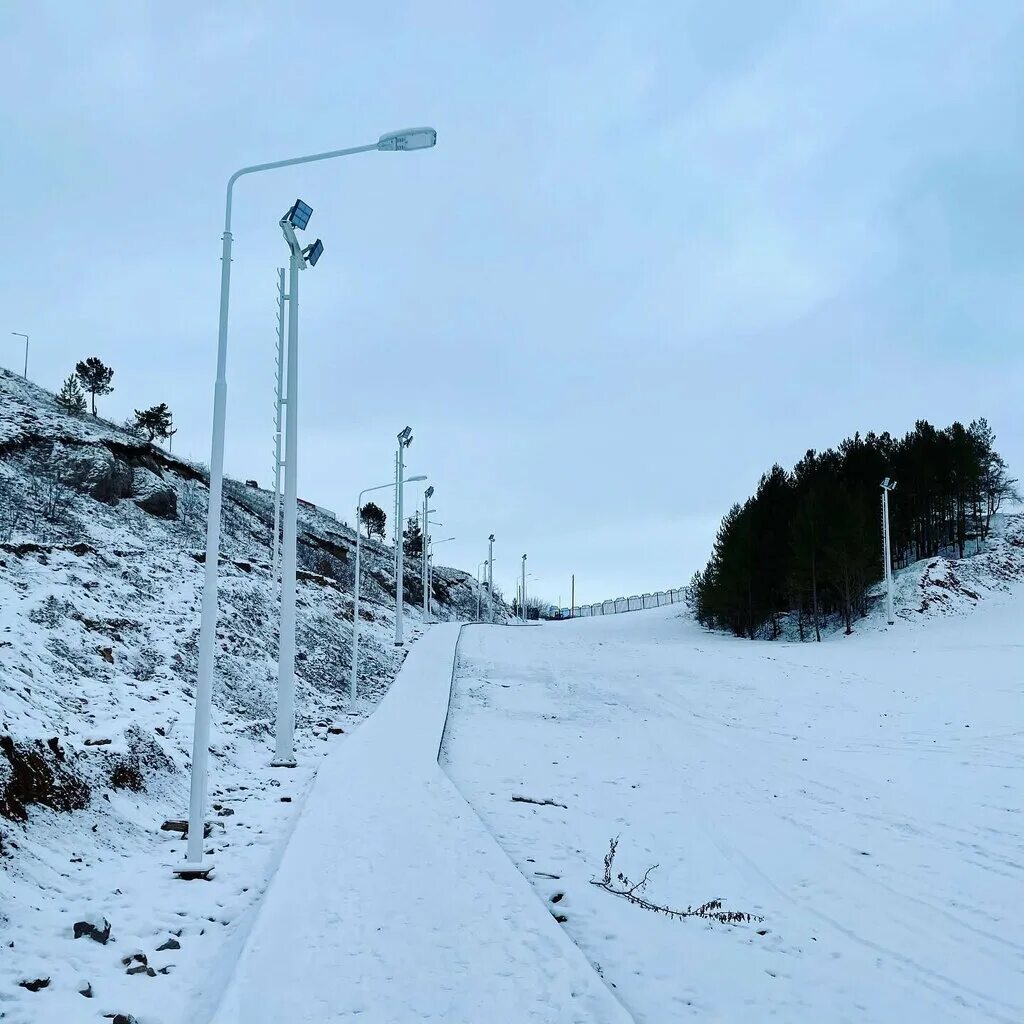 богатырев каменск уральский горнолыжный комплекс. скала богатырек каменск-уральский. богатырев каменск уральский горнолыжный комплекс. богатырек каменск уральский горнолыжный курорт. горнолыжная трасса богатырек каменск-уральский.