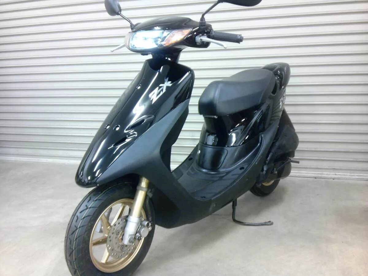 Хонда 50 кубов купить. Скутер Хонда 50. Honda 50 кубов. Honda Dio ZX 1998. Скутер Honda click 50 Replica.