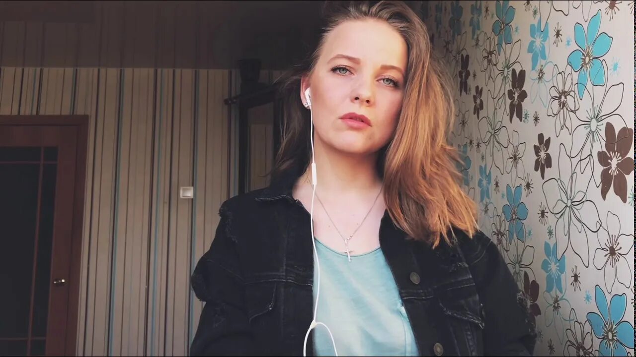 Lesya видео. Lesyamoon. Young lesya музыка. Lesya видео. Lesya видео.