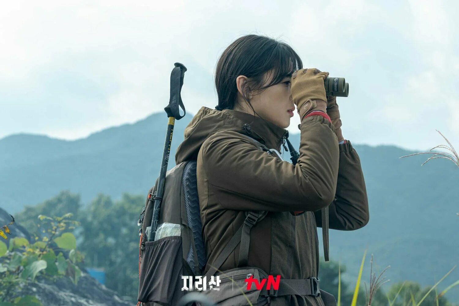 Гора чирисан дорама. Чон джи-хён гора чири. Гора чири дорама. Кадры с дорамы гора чирисан. Гора чирисан дорама.