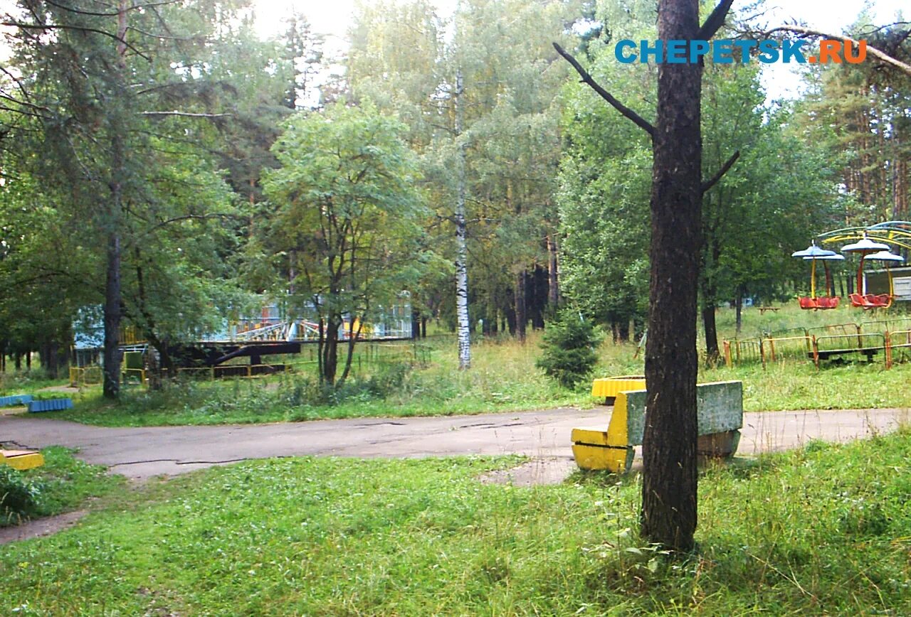 Кирово-чепецк парк лихолесье. Летучий корабль кирово-чепецк детская площадка. Сквер кирово-чепецк. Кирово-чепецк природа. Лихолесье кирово-чепецк.