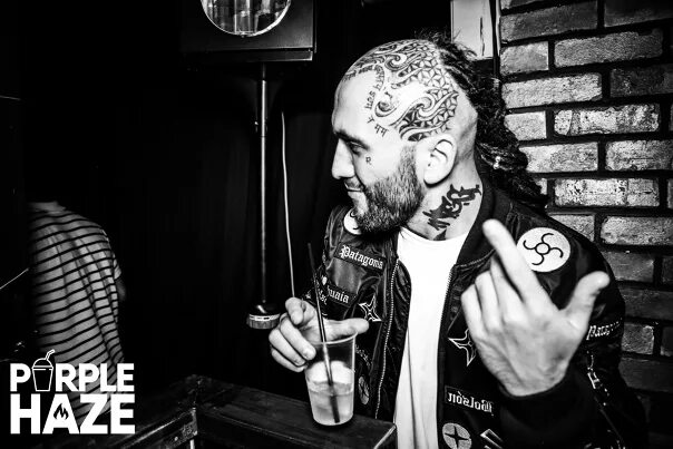 Мэг доннелли фотосессия. Dj meg. E. Dg meg. Dg meg.