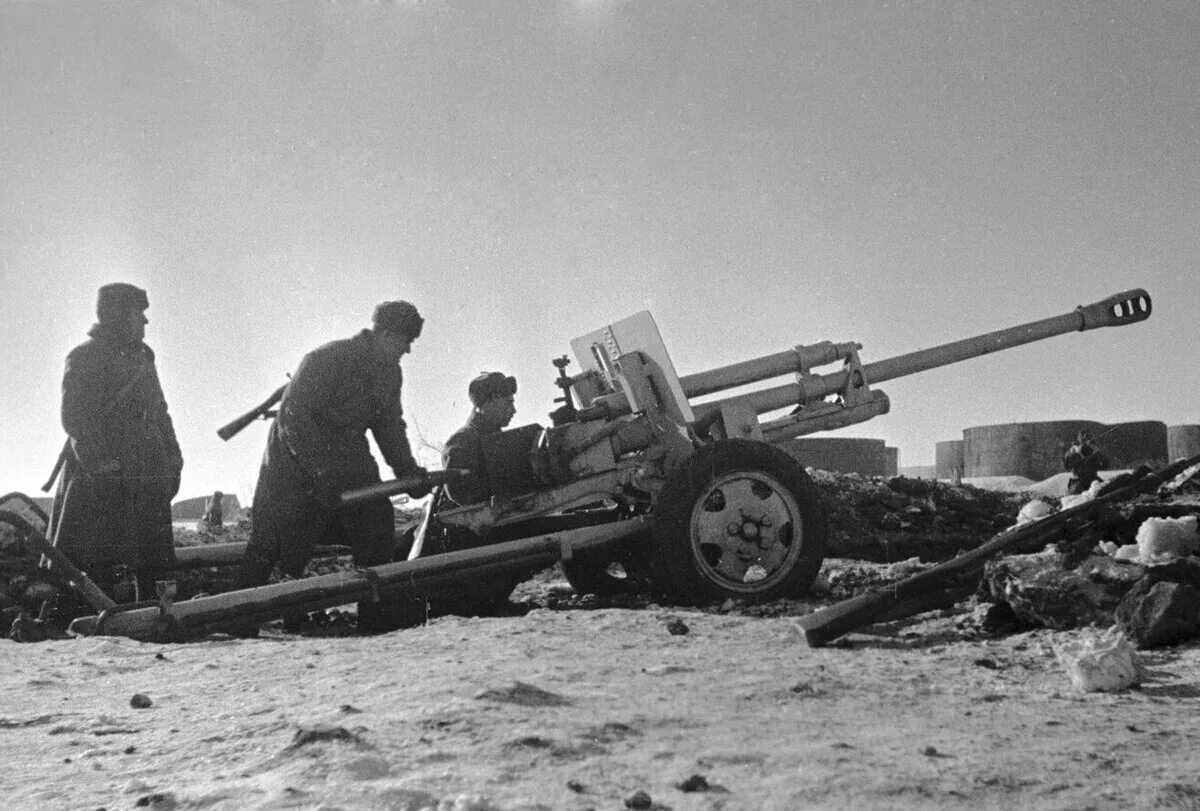 122 мм гаубица вов. Сау с-51. Штурм берлина 1945 рейхстаг. Батарея гаубиц «мл-20»,. Артиллеристы сталинградская битва.