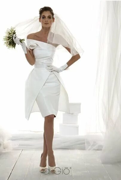 Pin on Stella York & Essence of Australia