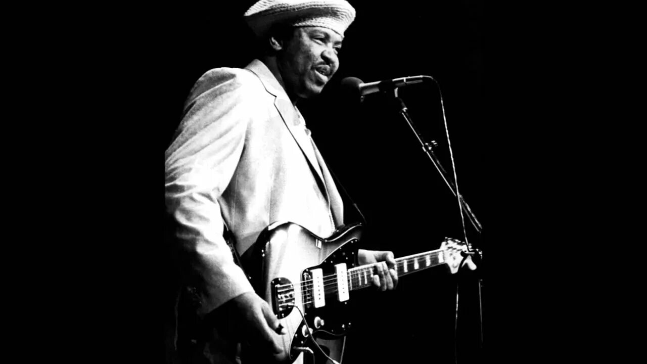 Мадди уотерс блюзмен. Slim milk tea коктейль для похудения. Блюзовый гитарист. Magic певец. Мэджик слим видео.