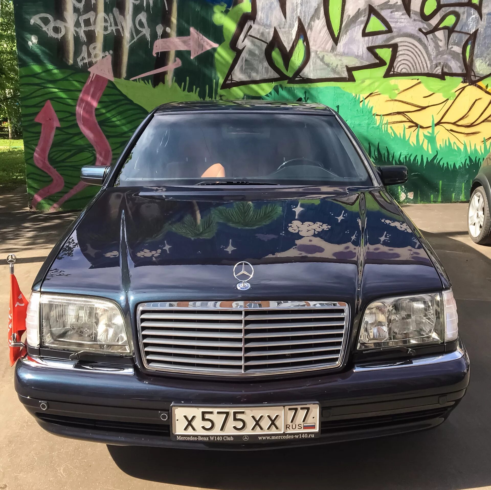 Мерседес w140 кабан. Мерседес-Бенц 140 кабан. Мерседес 140 кабан. Мерседес кабанчик 140.