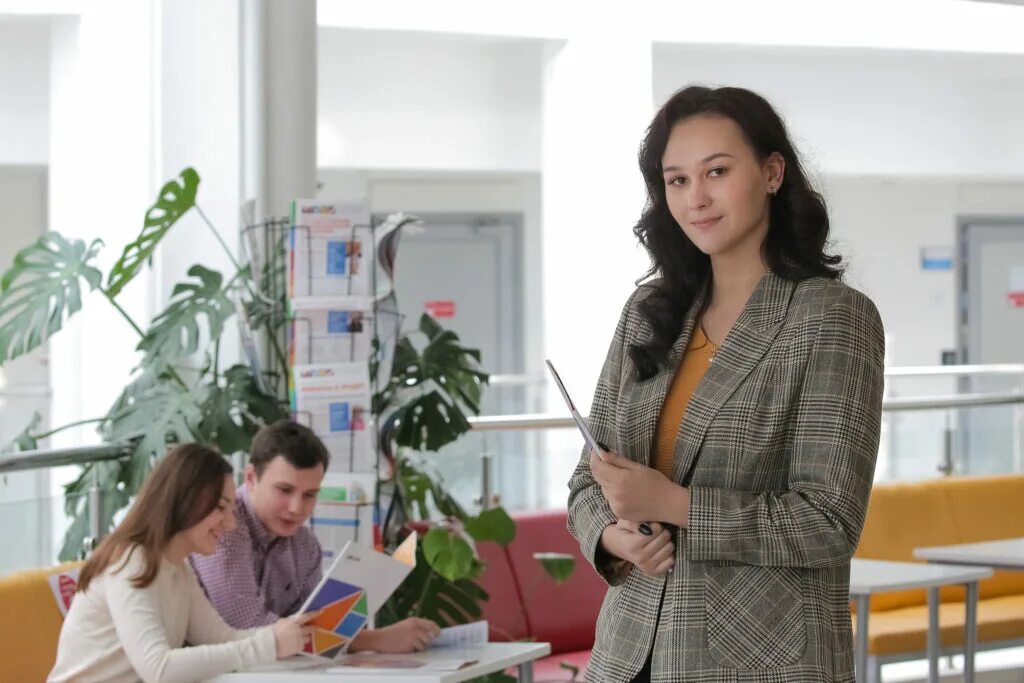 Университет правительства москвы. Университет правительства москвы баллы. Светлых оксана юрьевна мгуу. Ким ирина николаевна мгуу правительства москвы. Ул сретенка 28 здание мгуу правительства москвы.