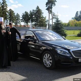 Король богач священник