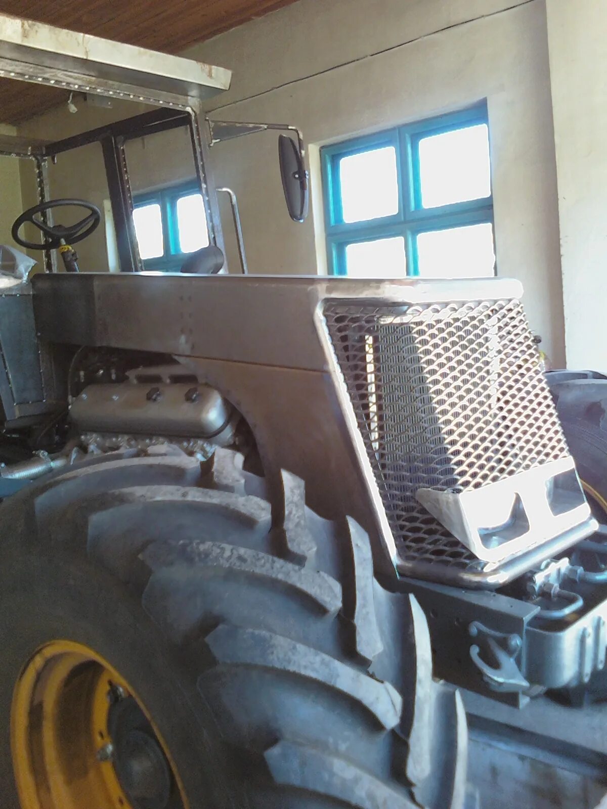 Облицовка тракторов. Облицовка к 701. Капот мтз 892 красный. Трактор джон дир 9430. Облицовка тракторов.