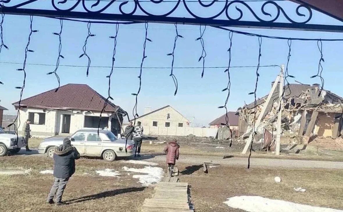 Разрушение поселков в Белгороде. Разрушенные дома в Белгородской области. Разрушение в Белгородском районе. Разрушения в Белгородской области.