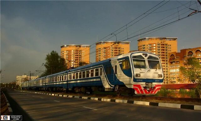 Дубна поезд. Электричка дубна. Ночной поезд. Экспресс савеловская дубна. Вокзал большая волга дубна.