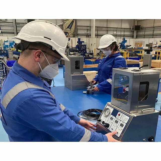 Сотрудники шлюмберже тюмень. Шлюмберже буровая. Полевой инженер шлюмберже. Шлюмберже вакансии сайт. Шлюмберже томск.