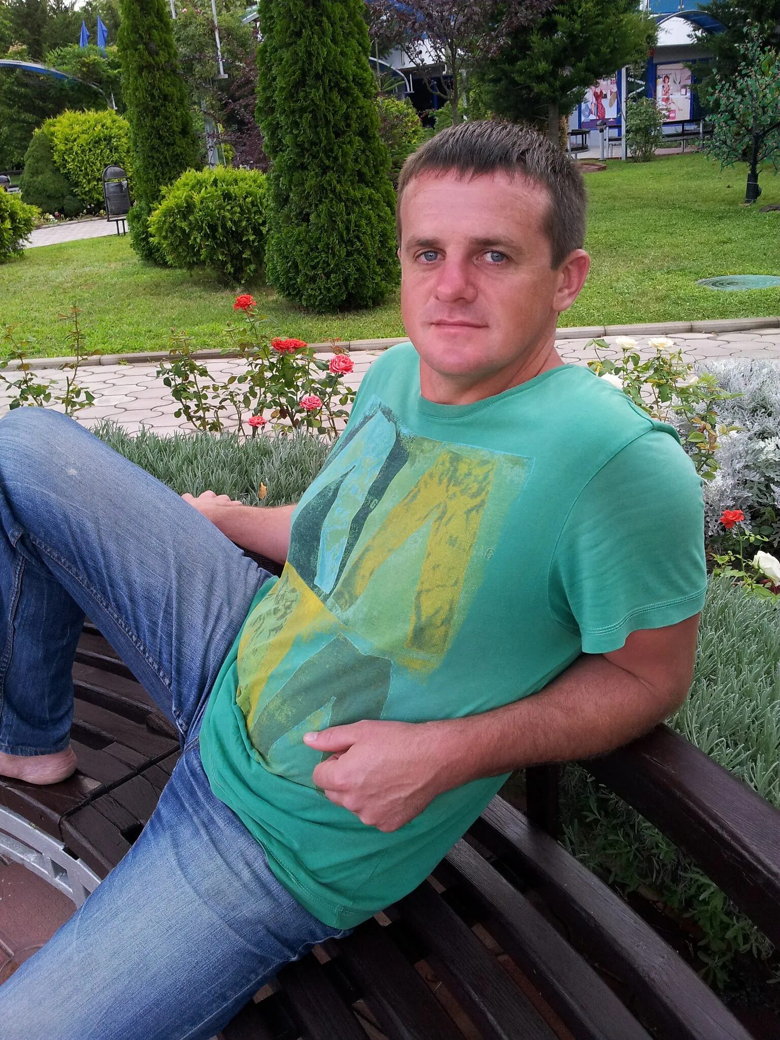 Парень 35 лет. Мужчина 44 года. Мужчина 44 года. Дмитрий 15. Найти мужчину в 37.